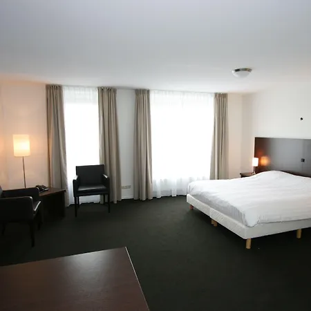 Hotel Sandton Centre - Centre With Private Parking 3*