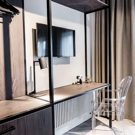 Sandton Centre - Private Parking Hotel Eindhoven