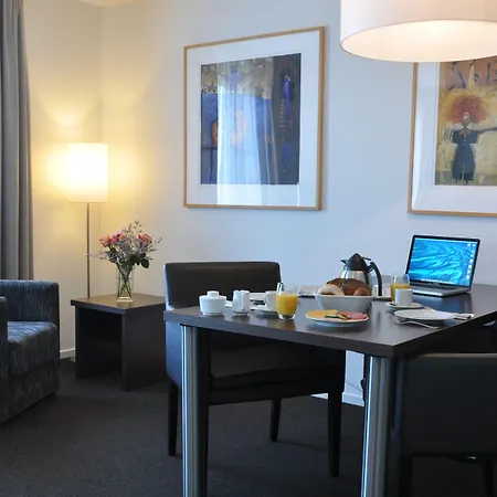 Sandton Centre - Private Parking Hotell Eindhoven