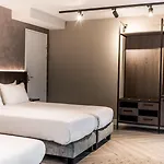 Sandton Eindhoven Centre - Hotel Eindhoven City Centre With Private Parking Отель