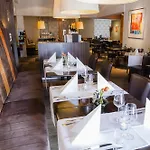 Отель Sandton Eindhoven Centre - Hotel Eindhoven City Centre With Private Parking Эйндховен
