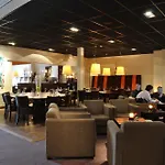Отель Sandton Eindhoven Centre - Hotel Eindhoven City Centre With Private Parking