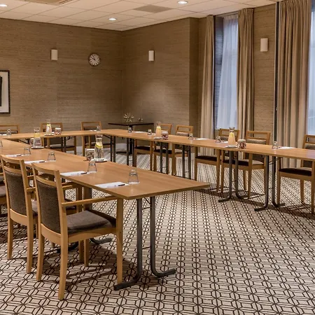 Sandton Eindhoven Centre - Hotel Eindhoven City Centre With Private Parking