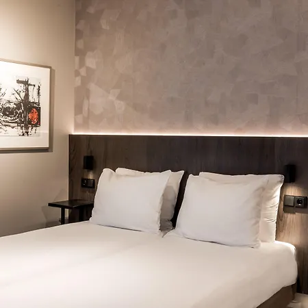 Sandton Centre - Centre With Private Parking 3*