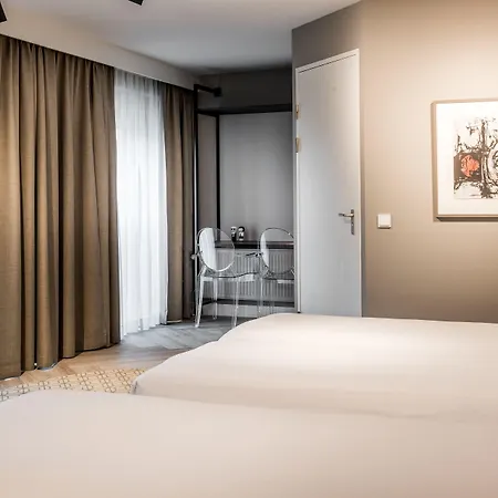 Szálloda Sandton Centre - Centre With Private Parking 3*