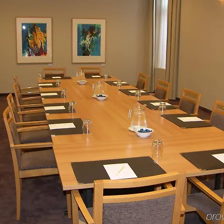 Hotel Sandton Centre - Private Parking