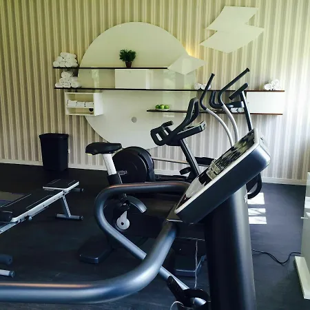 Sandton Centre - Private Parking 3* Eindhoven