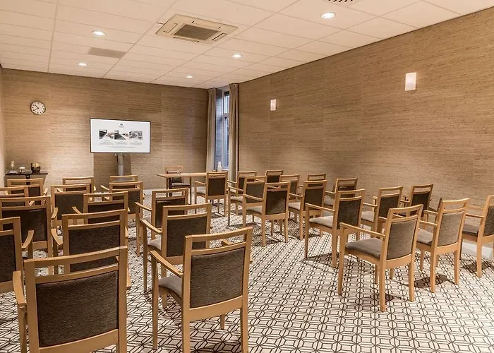 Sandton Eindhoven Centre - Hotel Eindhoven City Centre With Private Parking Eindhove