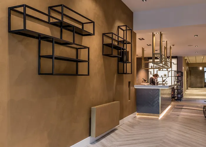 Sandton Eindhoven Centre - Hotel Eindhoven City Centre With Private Parking