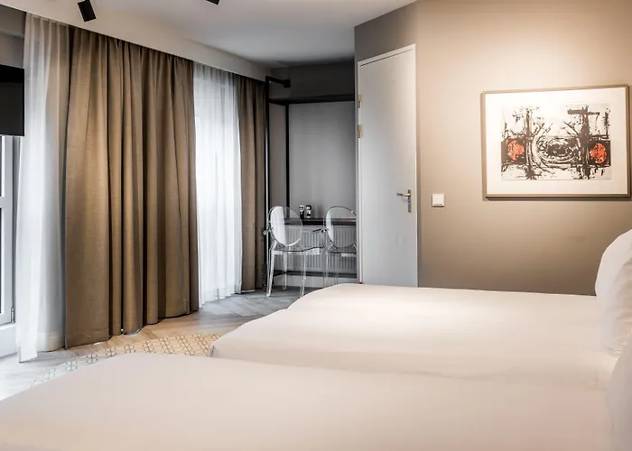 Hotel Sandton Centre - Private Parking 3*