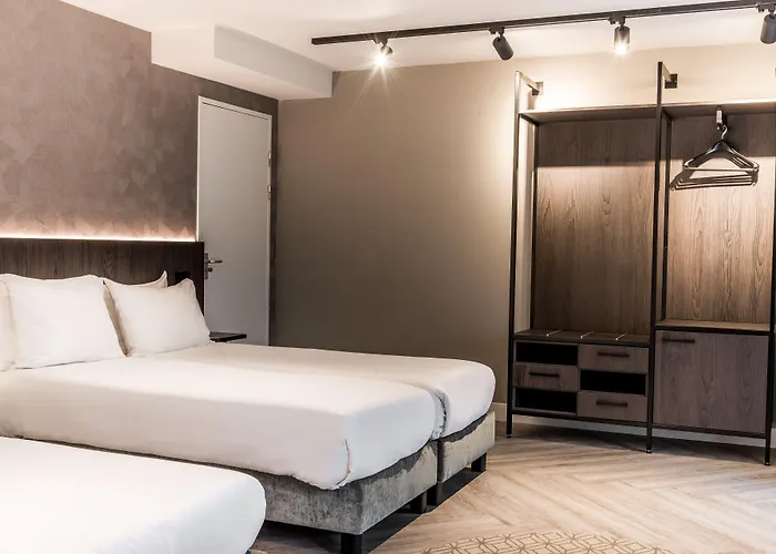 Sandton Centre - Private Parking Hotel