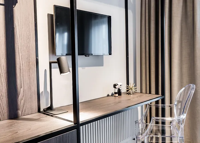 Sandton Centre - Private Parking Hotel Eindhoven