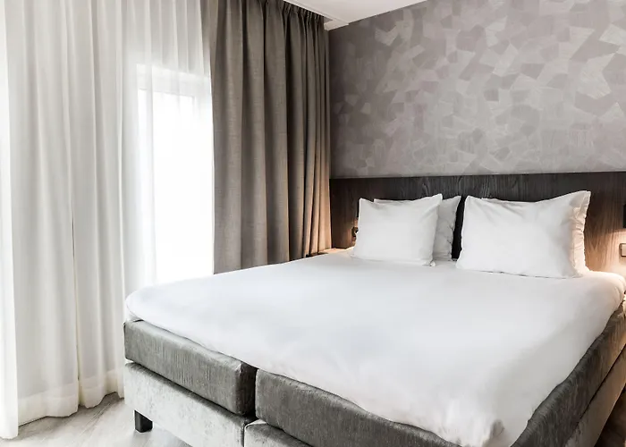 Sandton Centre - Private Parking Hotel