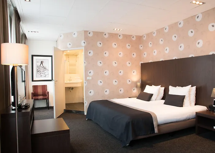 Szálloda Sandton Eindhoven Centre - Hotel Eindhoven City Centre With Private Parking Eindhove