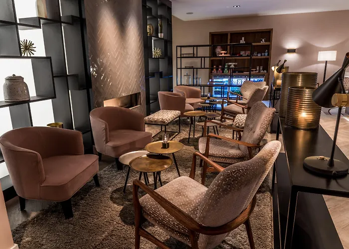 Sandton Centre - Private Parking Hotel Eindhoven