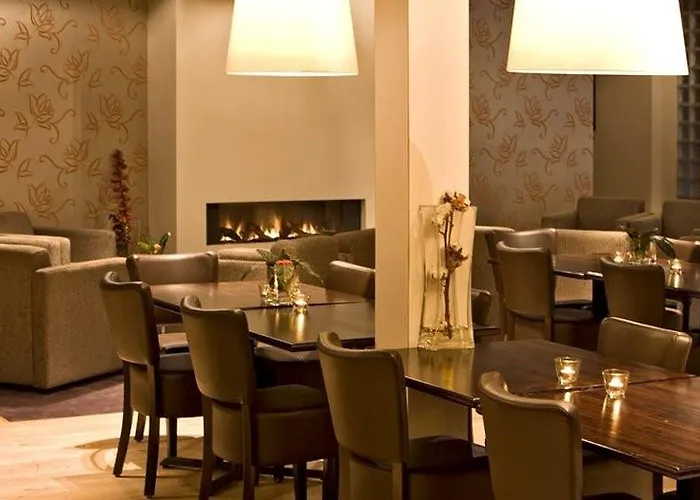 Sandton Centre - Private Parking Hotel Eindhoven