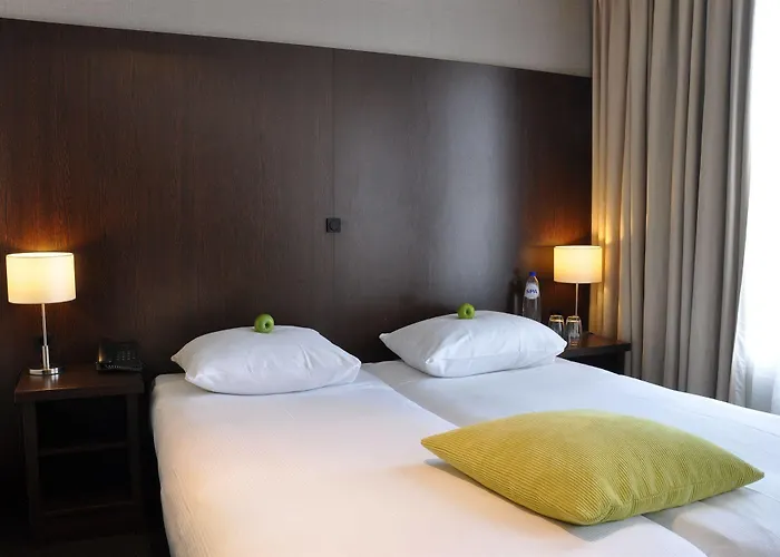 Hotel Sandton Centre - Private Parking