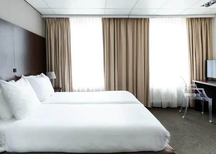 Sandton Eindhoven Centre - Hotel Eindhoven City Centre With Private Parking