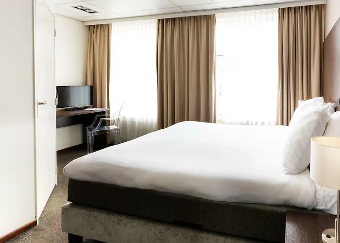 Sandton Eindhoven Centre - Hotel Eindhoven City Centre With Private Parking Szálloda