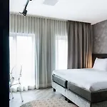 Sandton Eindhoven Centre Hotel 3*